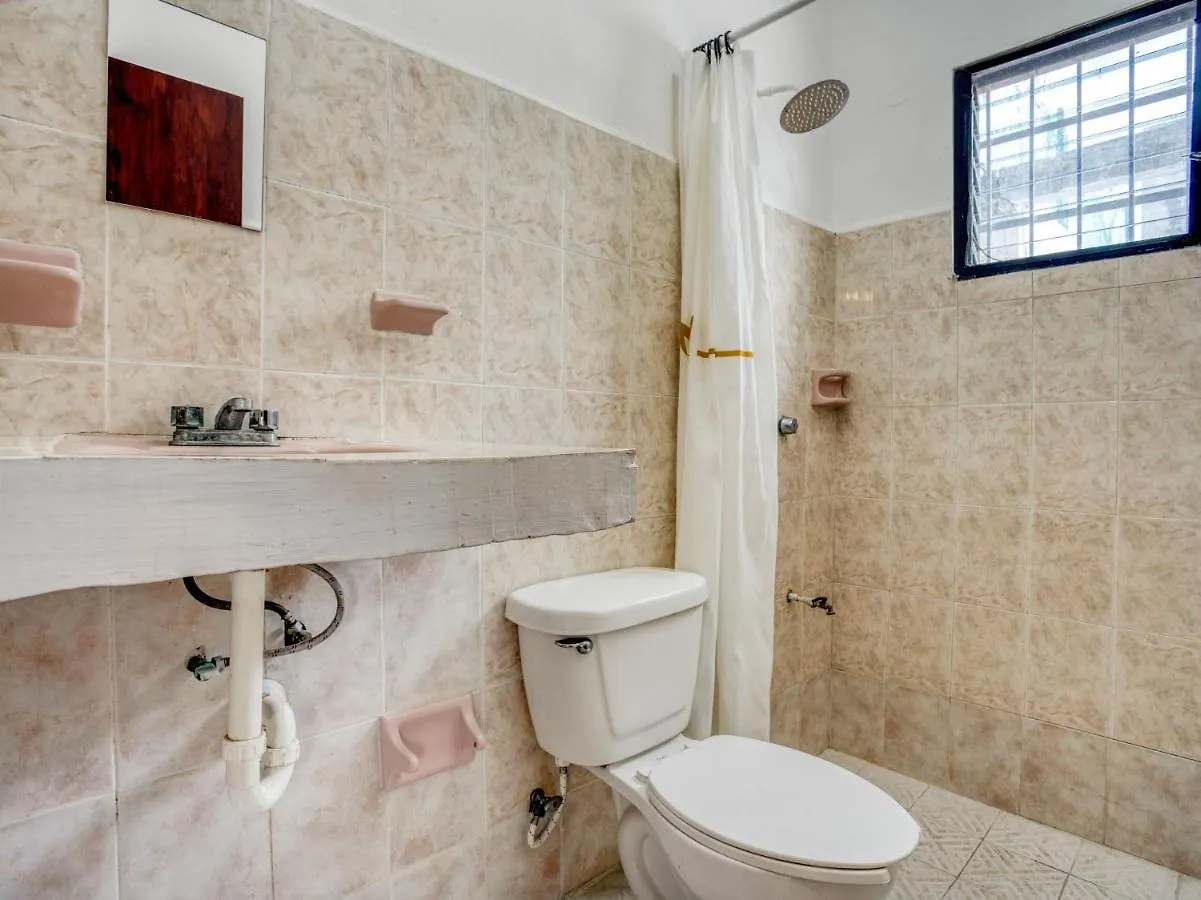 **  Oyo Hotel Hunab Cancun Mexico